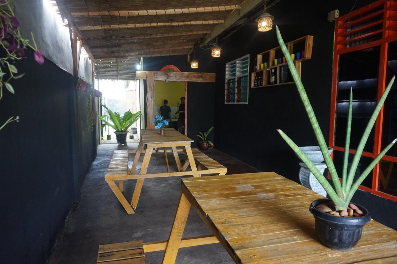 Kuala Namu Guest House Medan Kültér fotó
