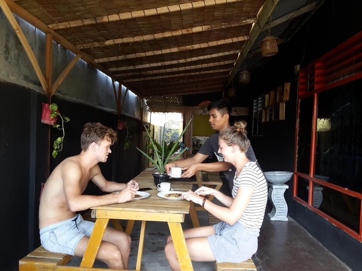 Kuala Namu Guest House Medan Kültér fotó